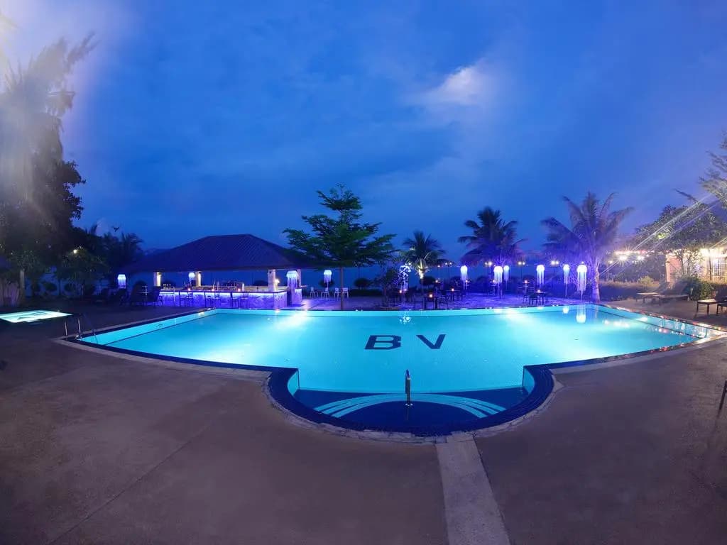 Bella Vista Waterfront Resort - photo 14