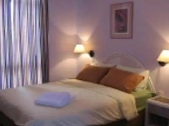 Mahkota Service Apartment - photo 2