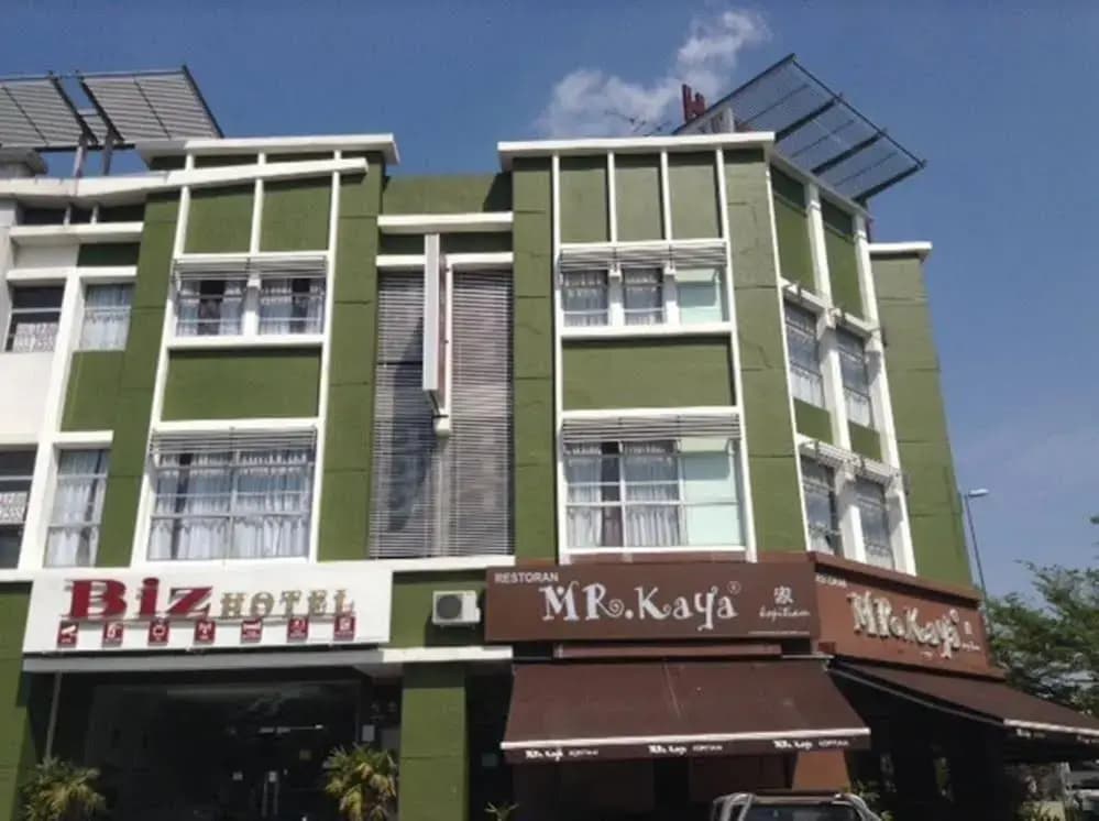 Biz Hotel Shah Alam - photo 1
