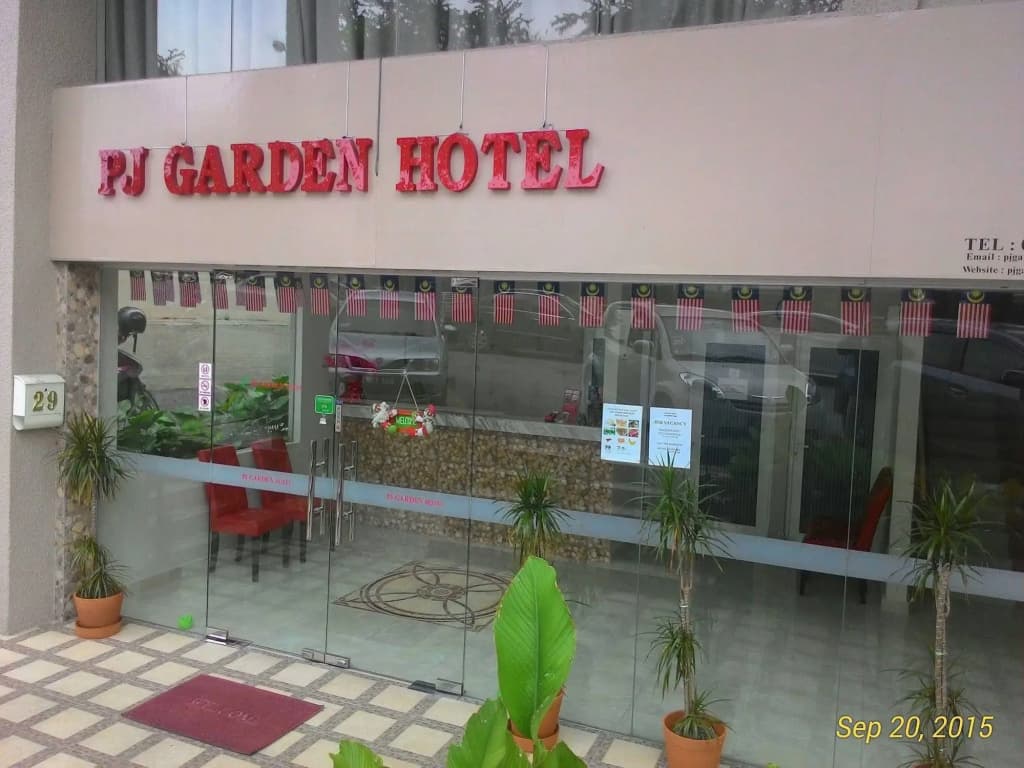 Moment Hotel - photo 1