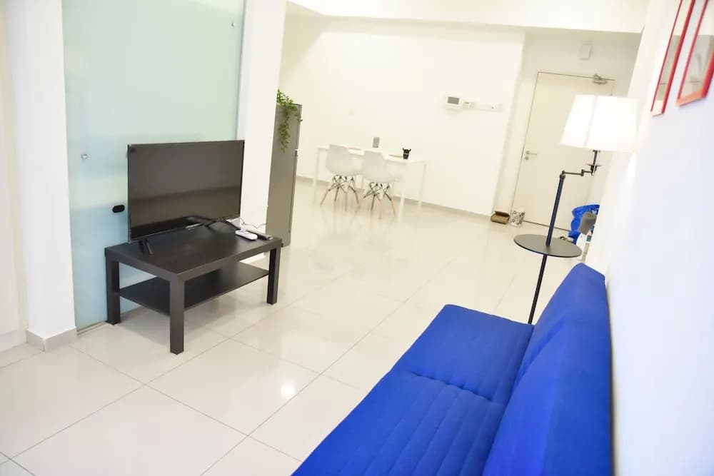 GT Home Encorp Strand Residence - photo 6