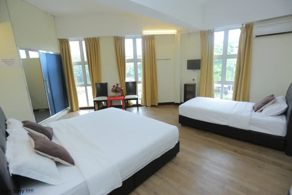 JAM Hotel near ERL Salak Tinggi Sepang - photo 6