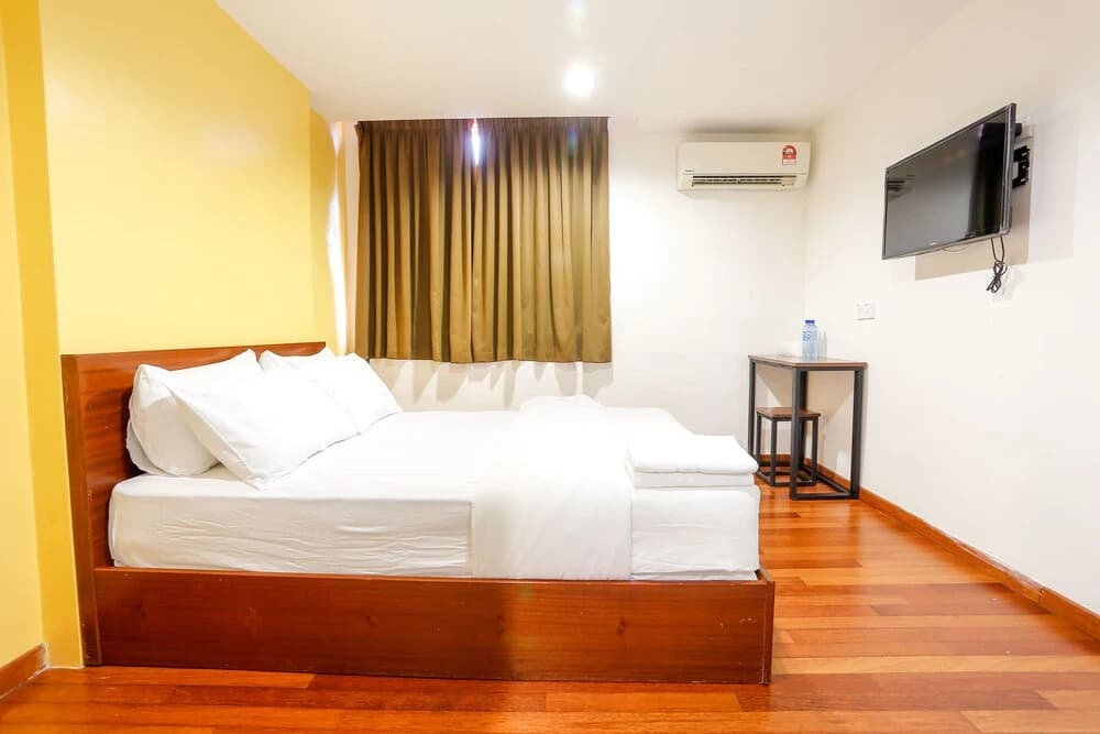 OYO 772 Lux Hotel - photo 7