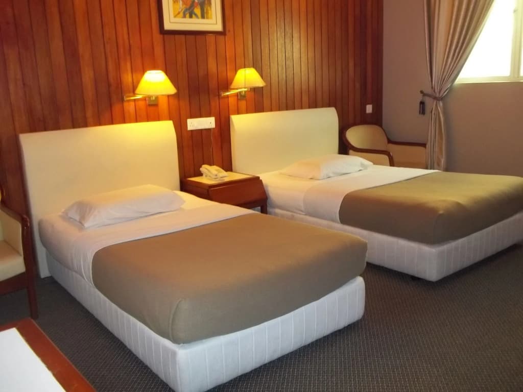 D Eastern Hotel - photo 7