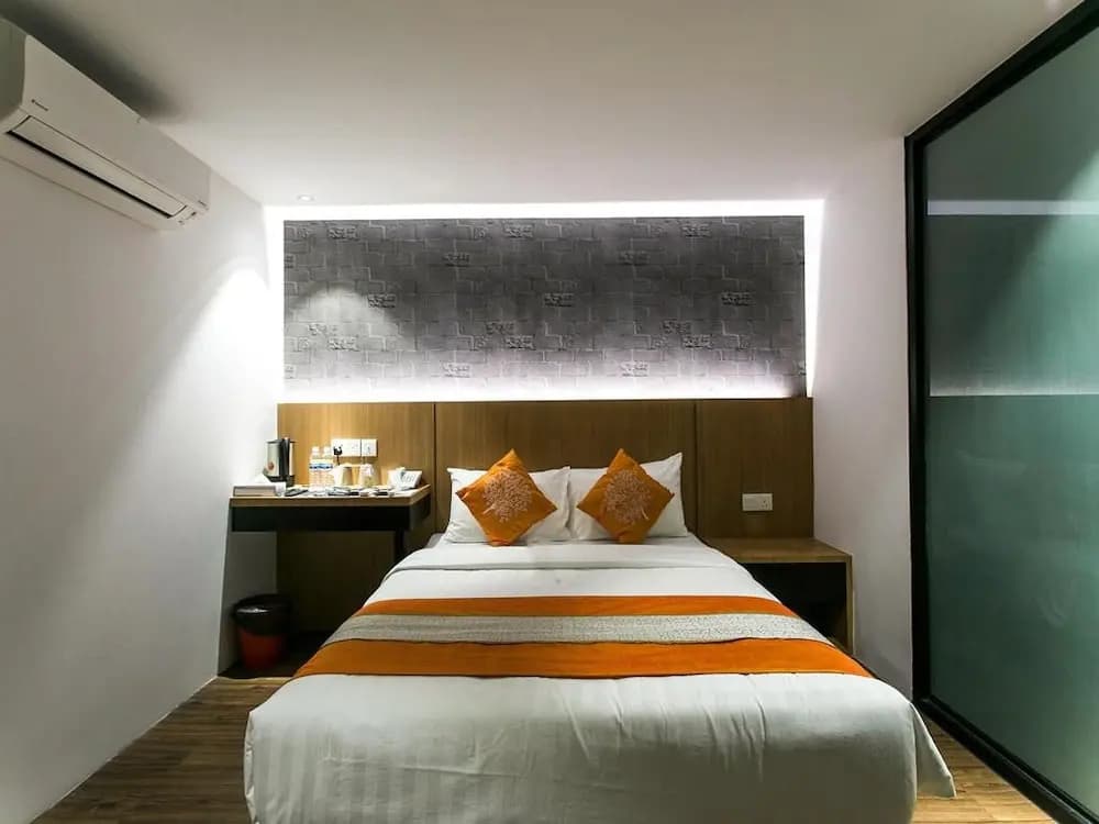 OYO 292 Stella Hotel - main photo