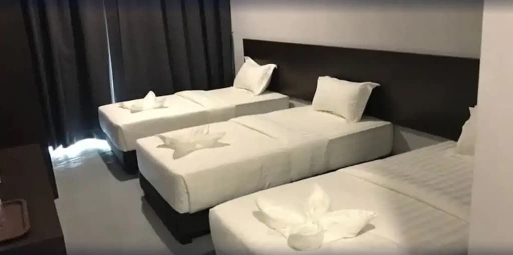 BL Hotel - photo 5