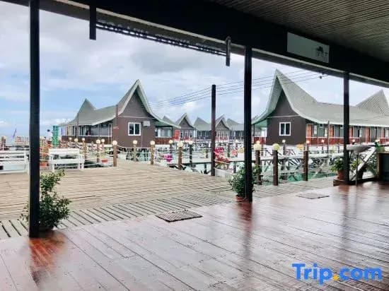 Starz Water Village - photo 3