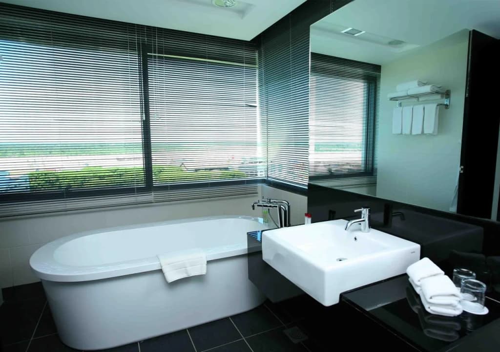 RH Hotel Sibu - photo 10