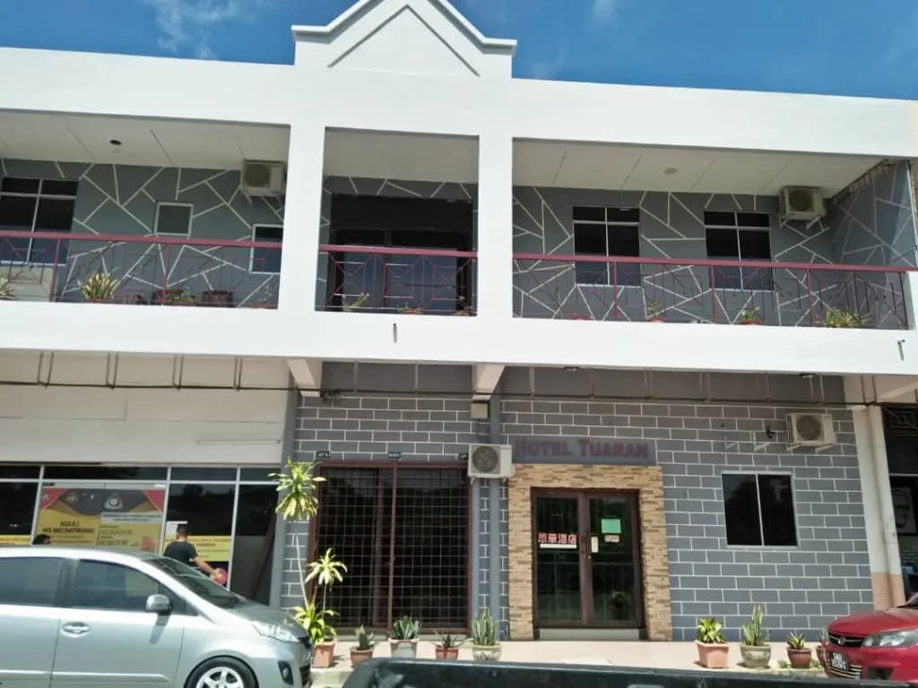 Hotel Tuaran - photo 1