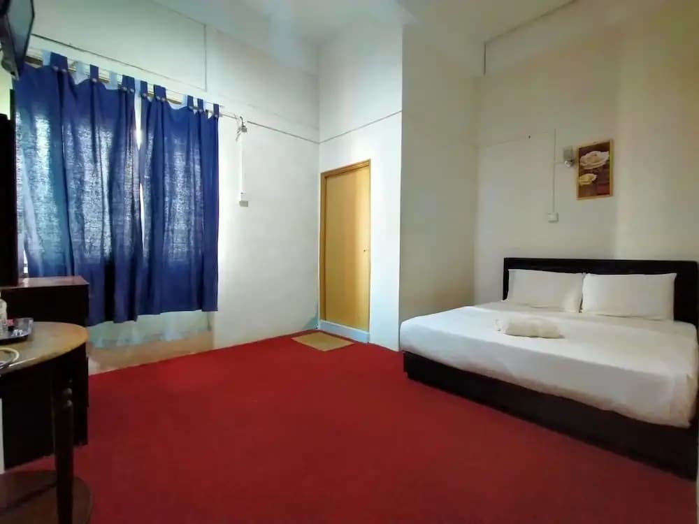 Rz Gold Hotel by OYO Rooms - main photo