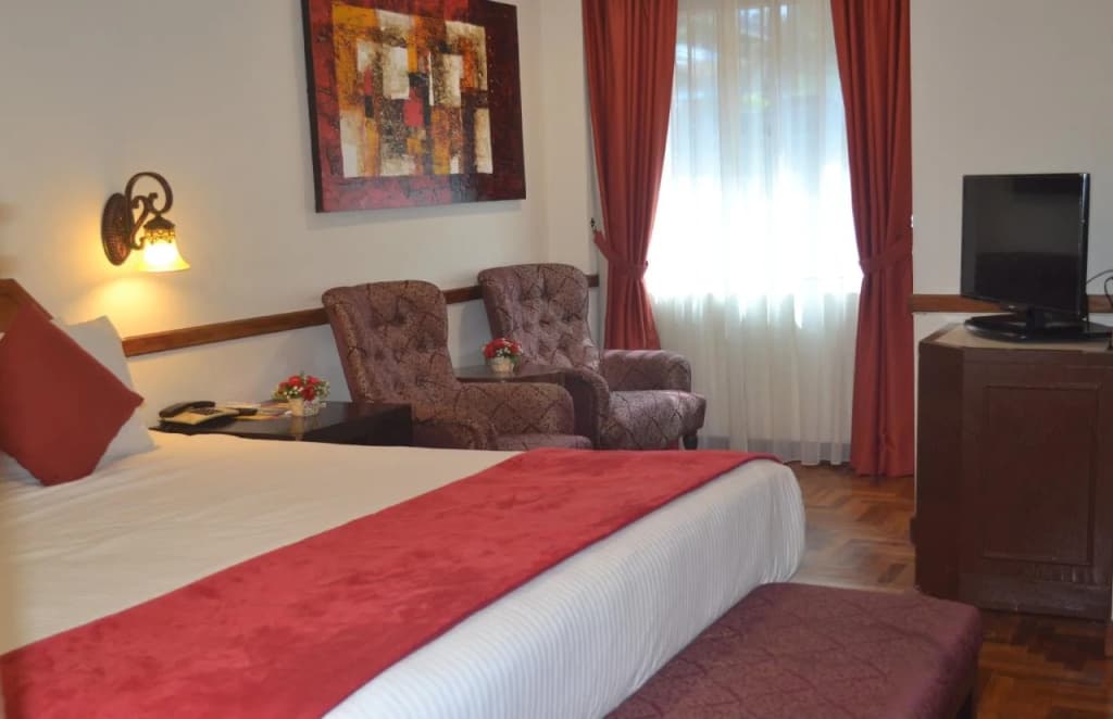 Shah's Village Hotel - photo 2
