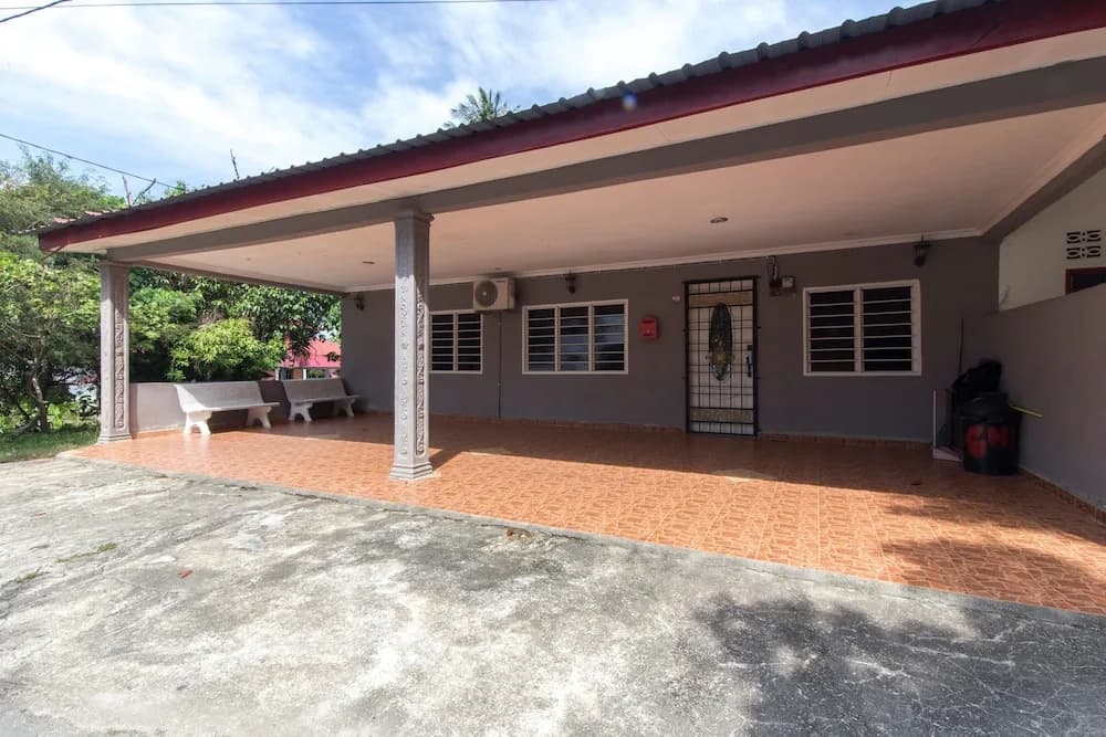 ZEN Home Nabil Nabila Homestay - photo 17