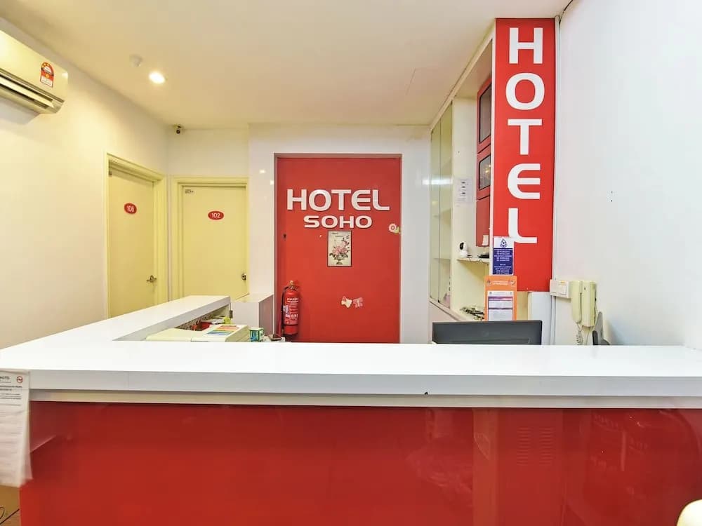 OYO 90853 New Soho Hotel - photo 2