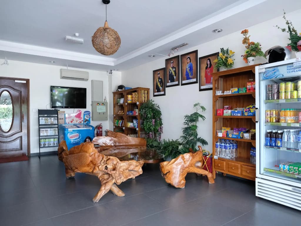 The Fern Lodge (Sanitized Stay) - photo 10