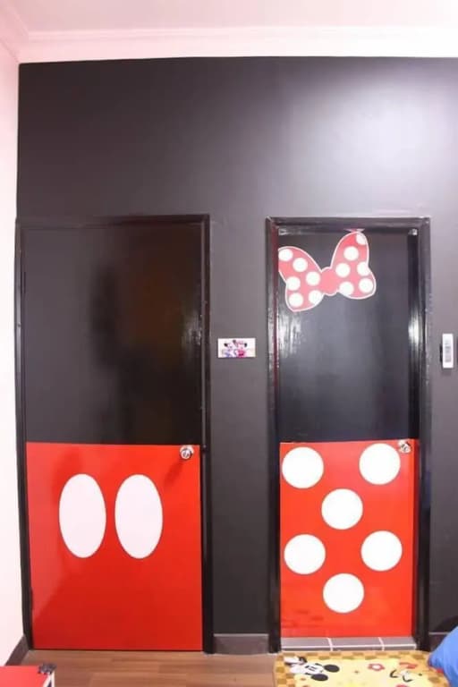 Mickey Mouse Signature Suite - photo 10