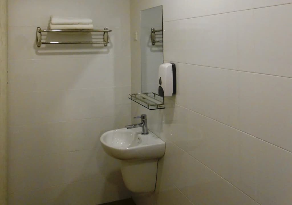 KT Chinatown Lodge - photo 9