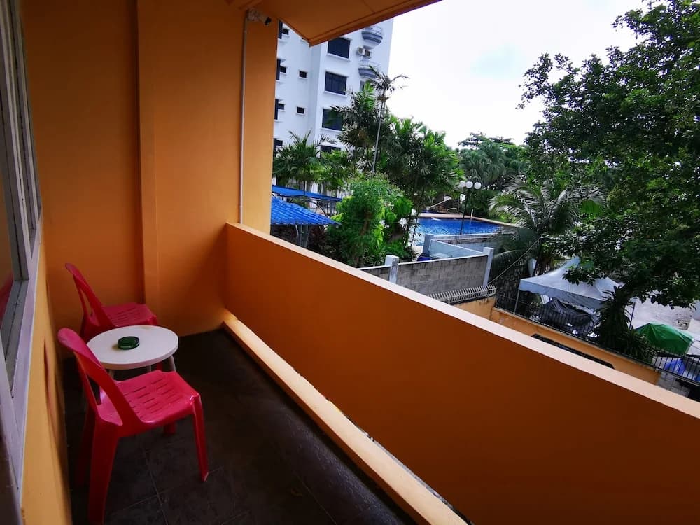 LPM Guesthouse - photo 9