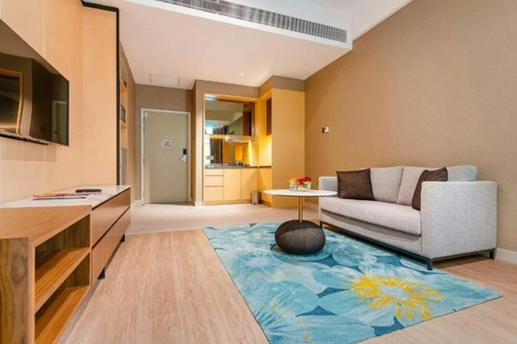 M World Hotel - photo 5