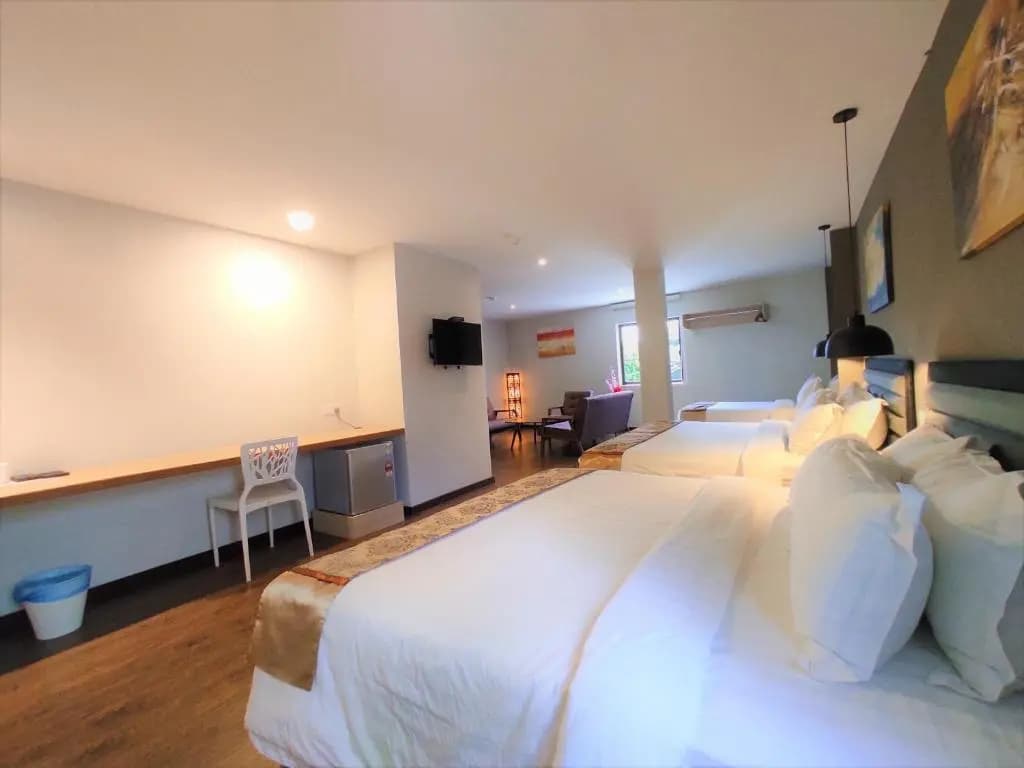 Apple Suites Hotel - photo 2
