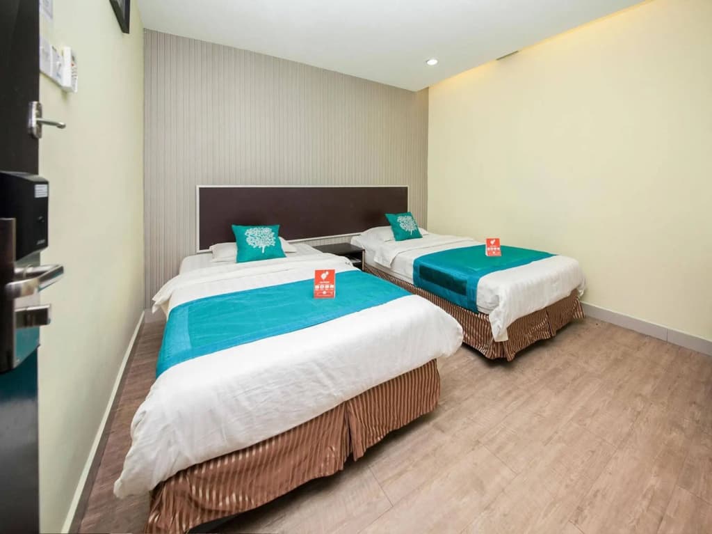 OYO Rooms Near Tanjung Aru Beach - photo 2