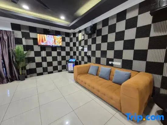 Hideaway Villa 20-46pax 9R9B PRIVATE POOL, KTV, BBQ, ARCADE GAMES, 3min to BEACH - photo 1