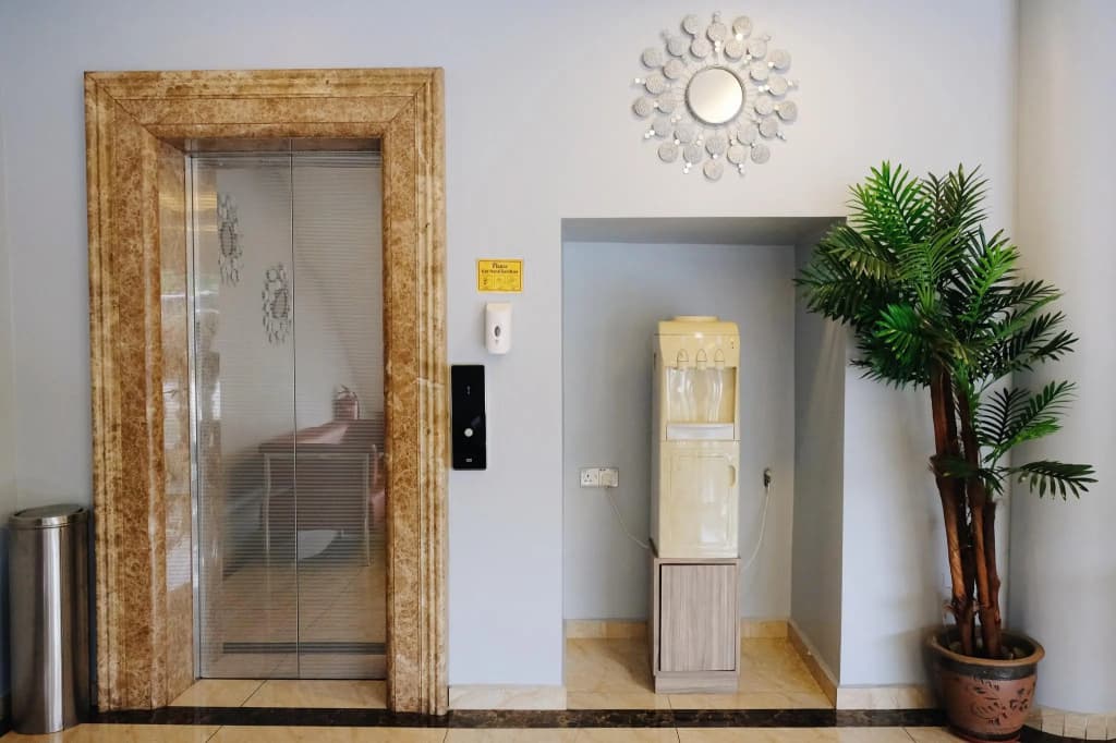 Era Plus Hotel - photo 9