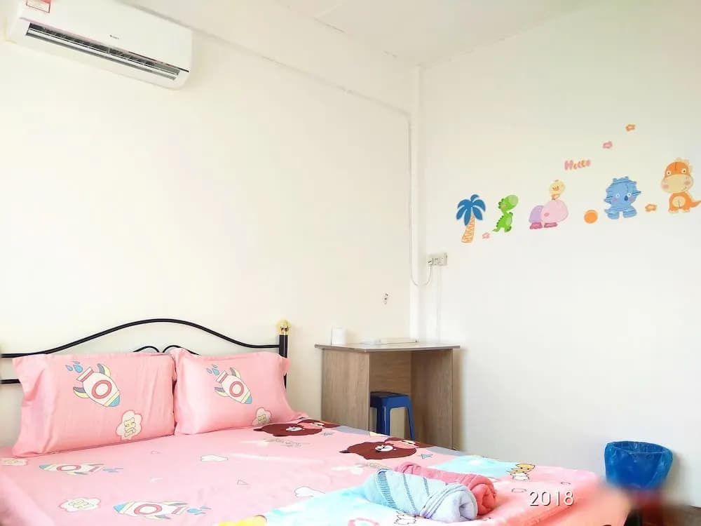 H Homestay - Semi D 1000Mbps (1Gbps) Wifi, Astro & Private Parking - photo 2