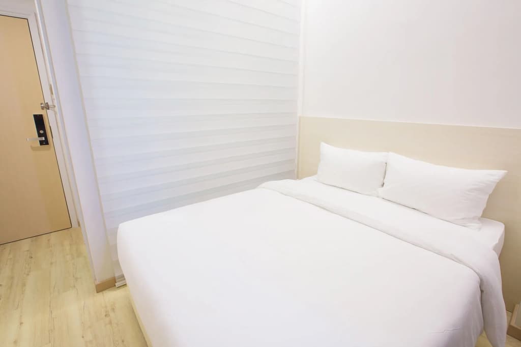 Minimalist Hotel - photo 1
