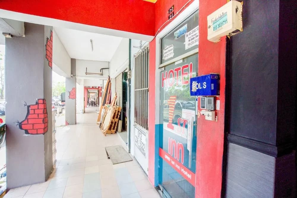 OYO 89894 1st Inn Hotel Klang Sentral - photo 1