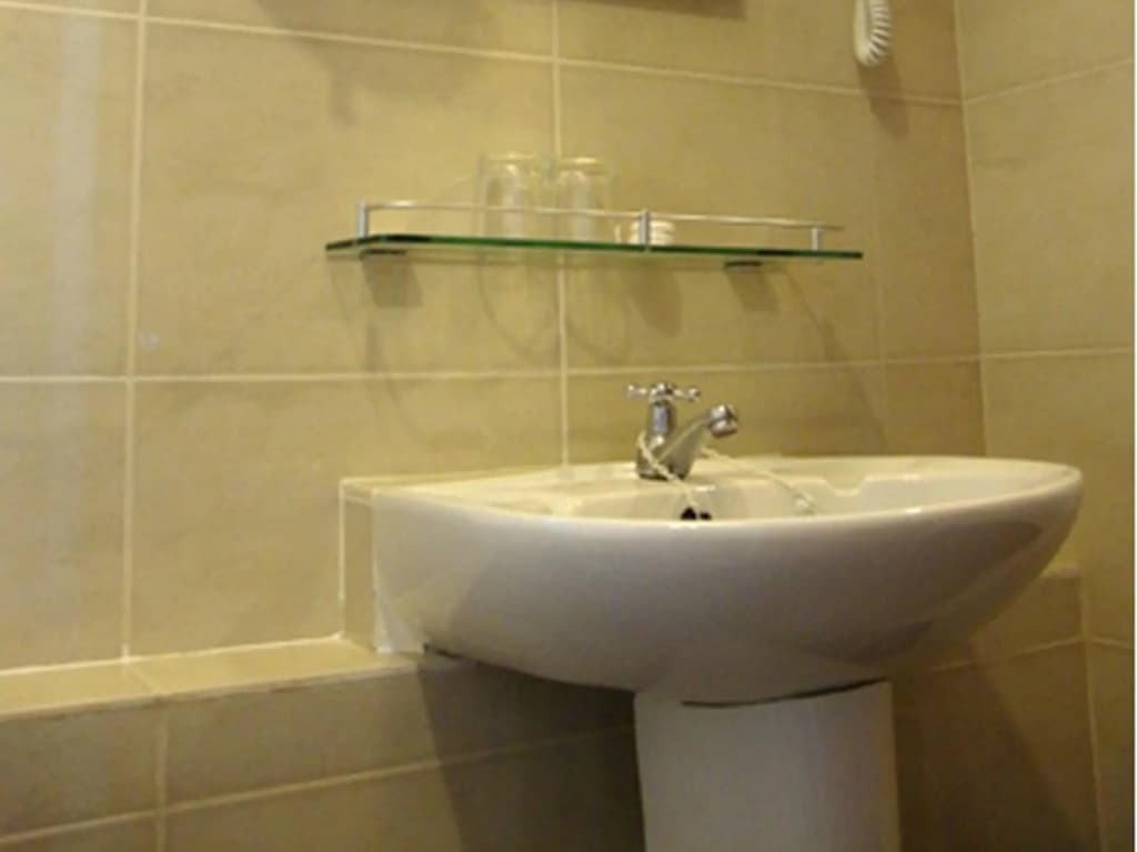 DM Hotel - photo 8