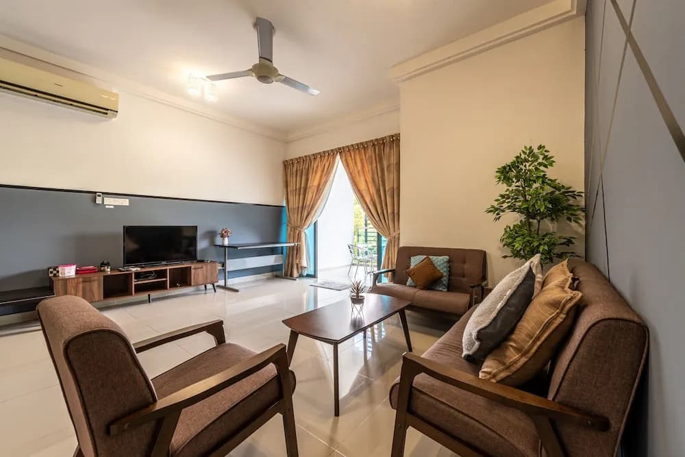 Spacious Three Bedroom Condo Cyberjaya - photo 25