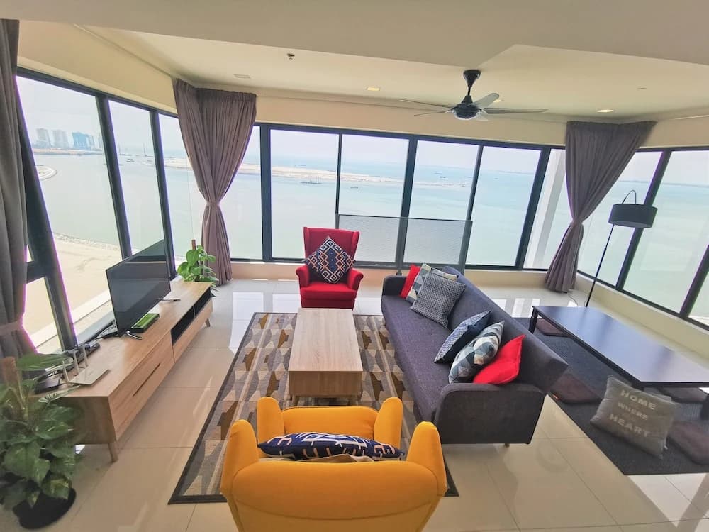 Family Suite Sunrise Gurney Penang - photo 12