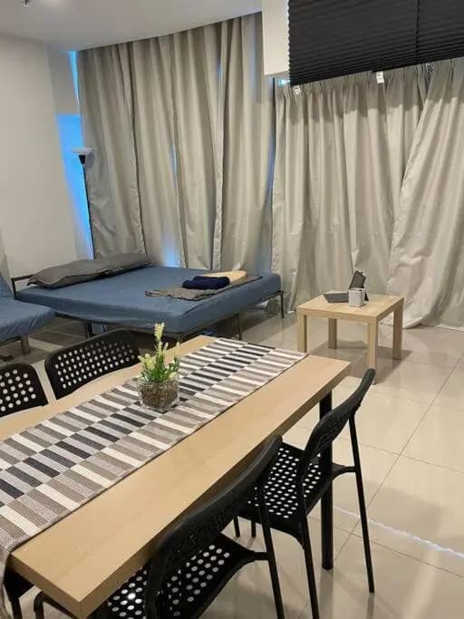 Entire unit Section 13 PJ /Pool/Wifi/Netflix/Gym - photo 9