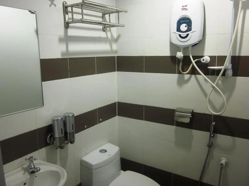 Lavender Hotel Teluk Intan - photo 7