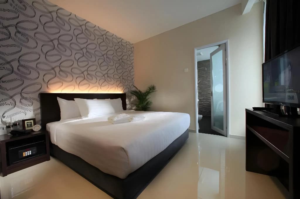 De Era Hotel - photo 17