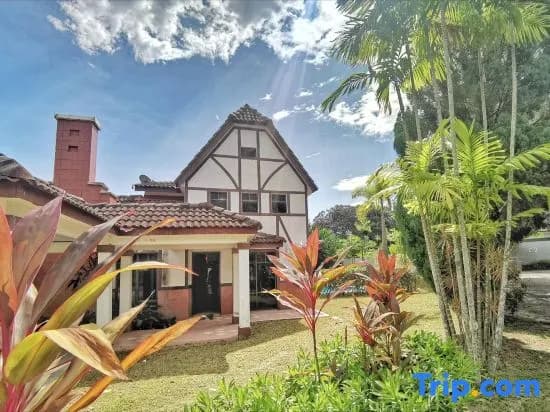 Yussy Homestay at Afamosa Villa - photo 10