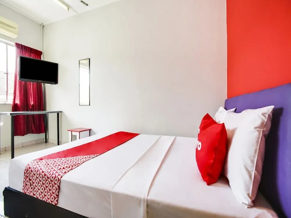 OYO 89615 T Family Hotel - photo 3