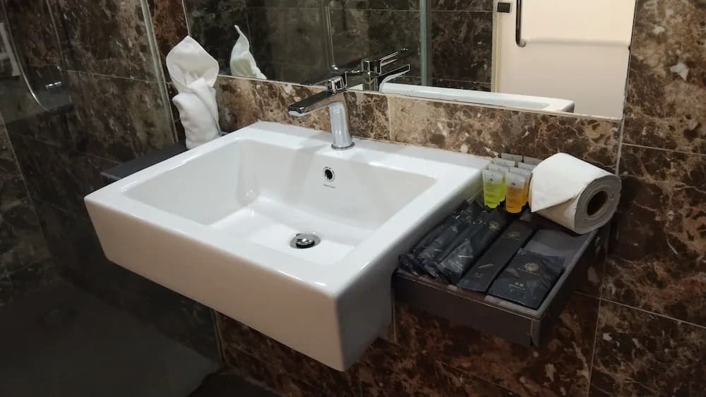 BookMe Hotel - photo 11