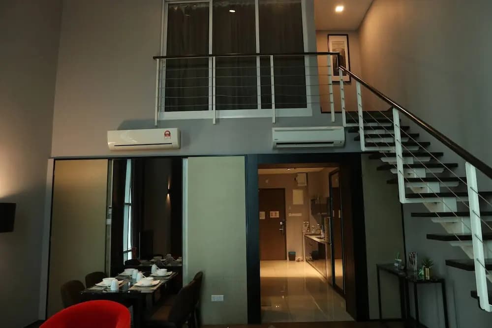 Urbano Luxury Homestay - photo 12