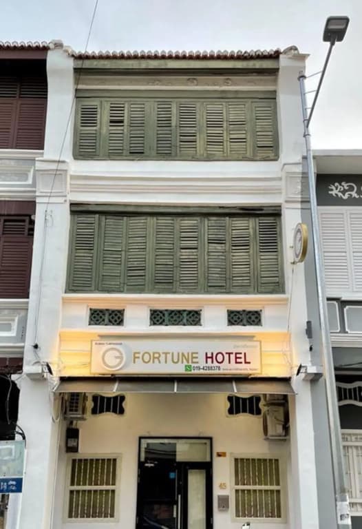 G FORTUNE GUEST HOUSE @ Church Street - photo 1