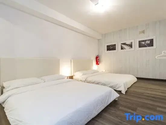 Maritime Suites Holiday Rental @ George Town - photo 6