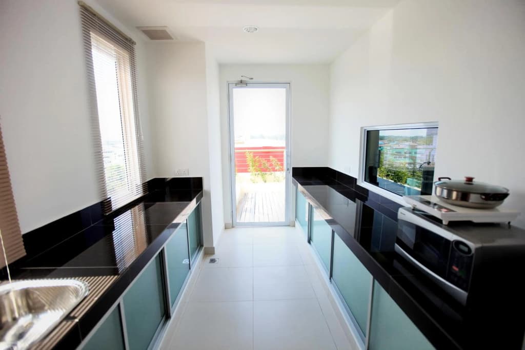 Merdeka Suites Hotel - photo 20