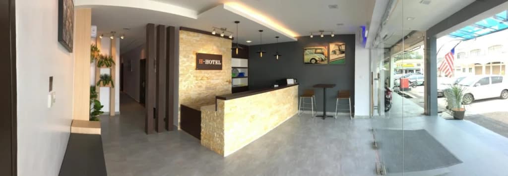 H Hotel - main photo