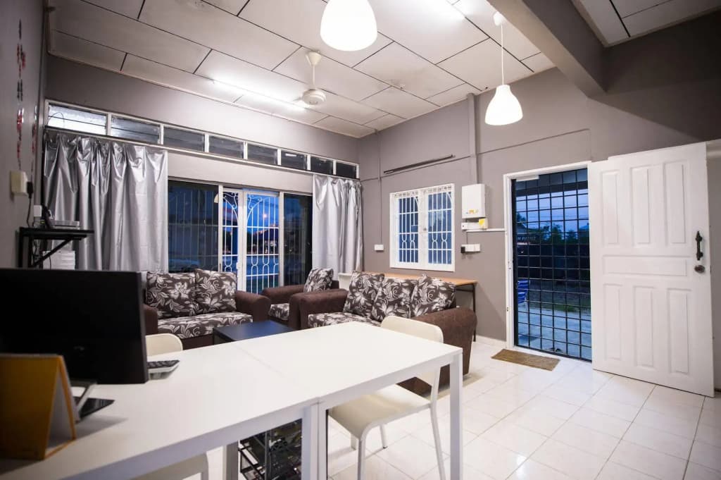 Kemaman Lodge & Cafe - photo 4