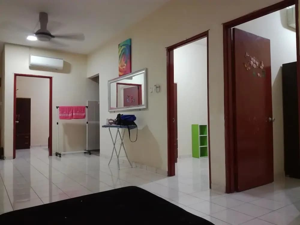 Sweet Angkasa Homestay - photo 12