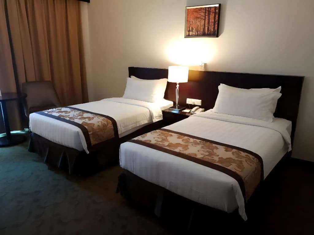 Pan Borneo Hotel Kota Kinabalu - photo 38