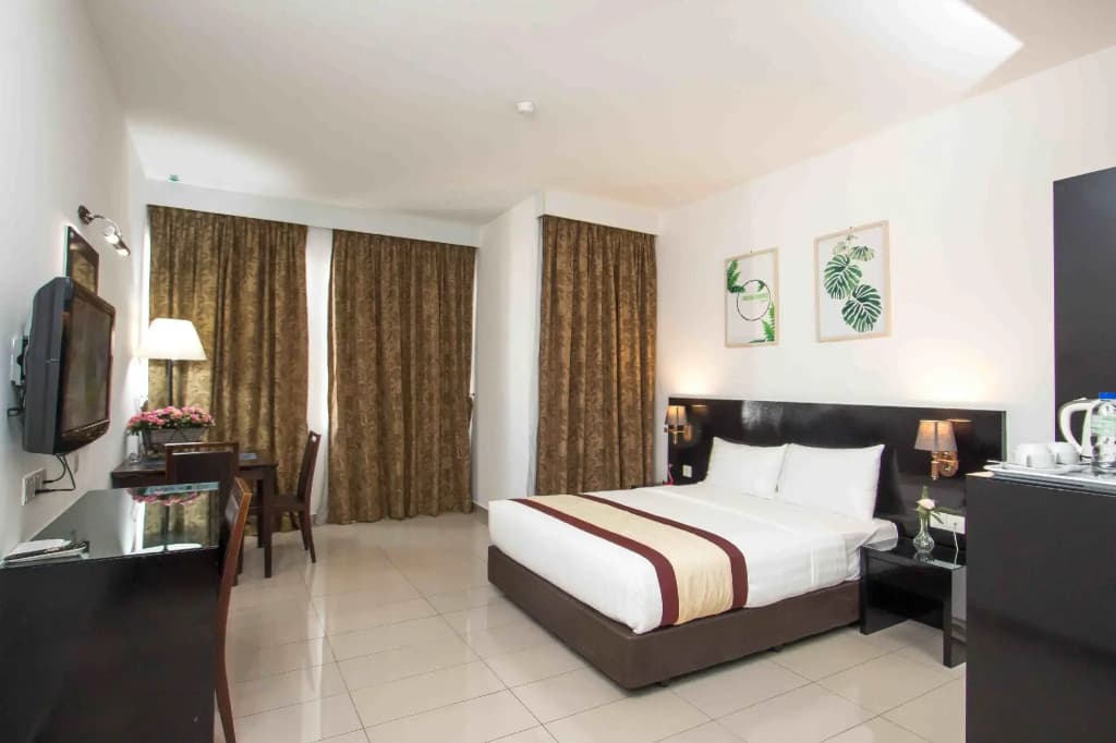 Swan Garden Hotel - photo 32