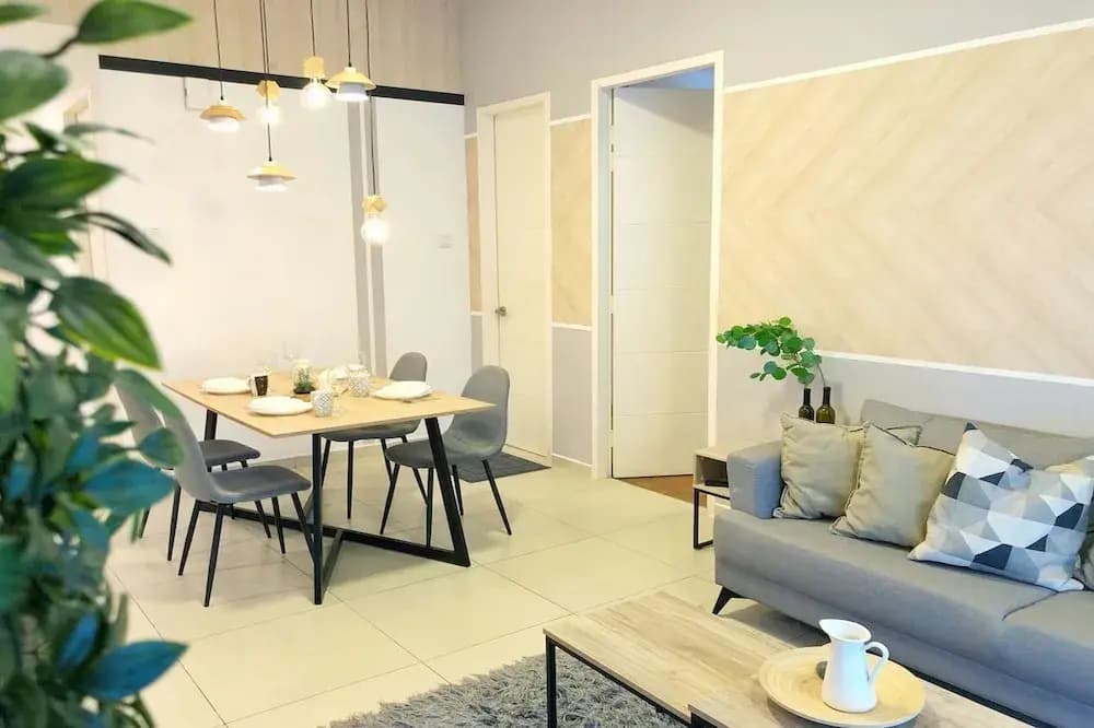 The Reizz Residence by Emily in Town - photo 8