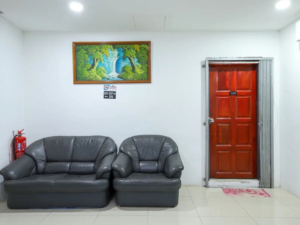 Md Hotel Masai by OYO Rooms - photo 1