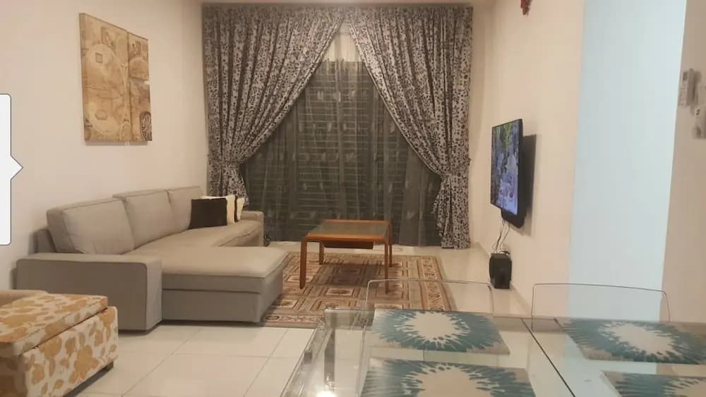 D Aura Homestay Zeva Residence - photo 2